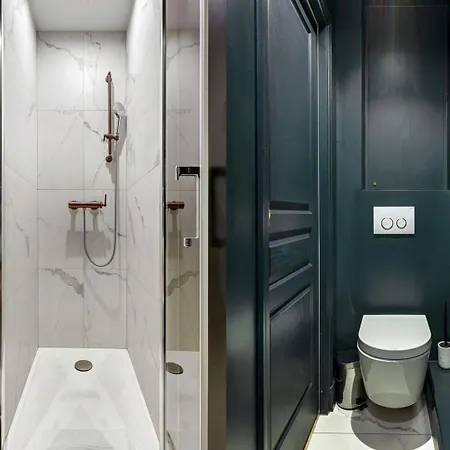 Bluestay 19 - à 11 *